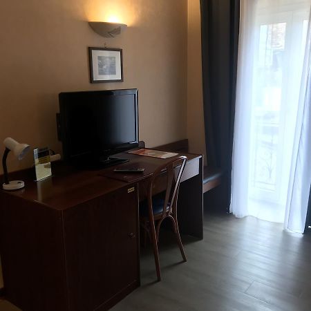 Hotel Vesuvio Lourdes Esterno foto