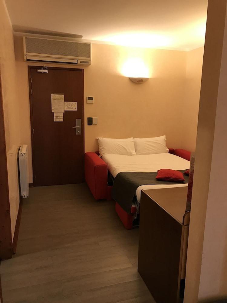 Hotel Vesuvio Lourdes Esterno foto