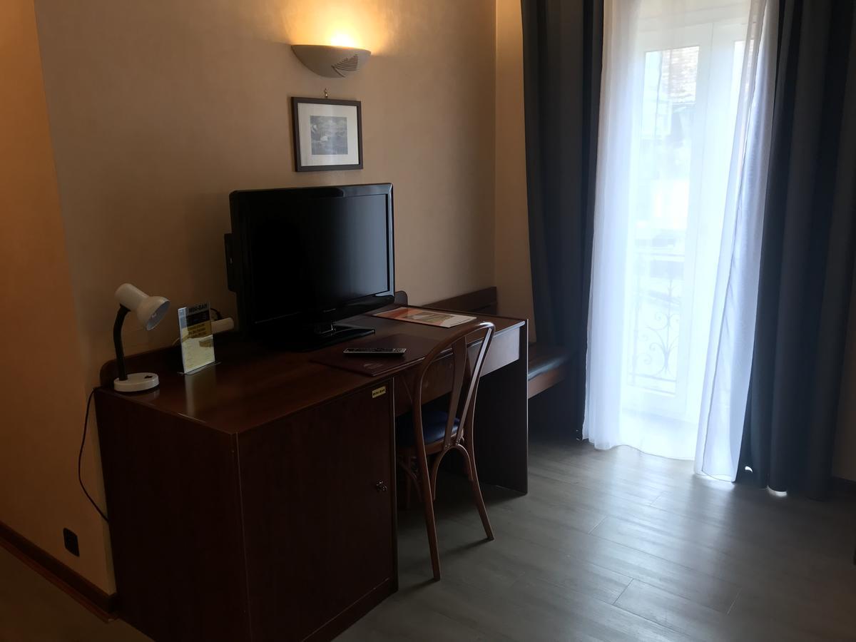 Hotel Vesuvio Lourdes Esterno foto