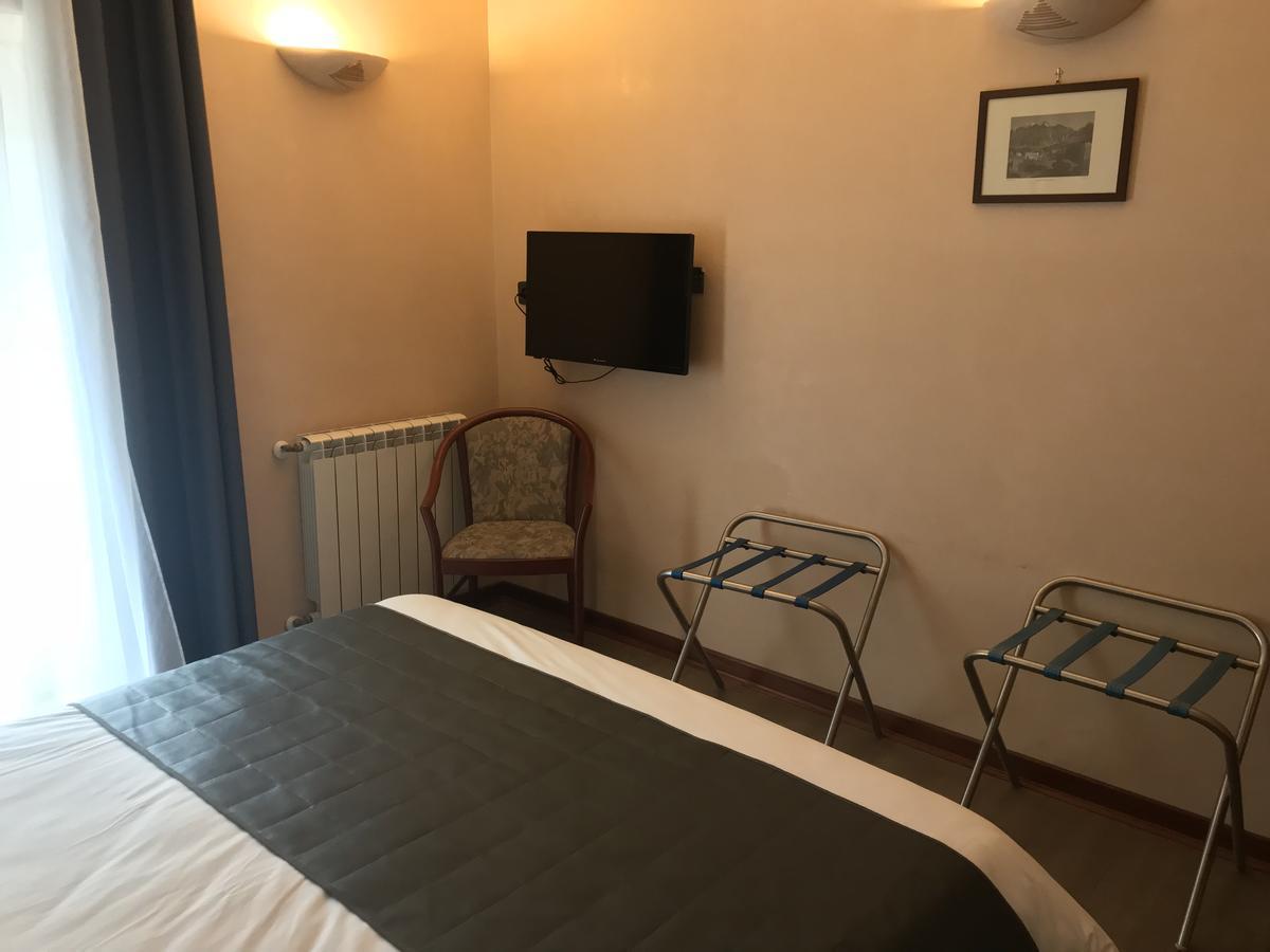 Hotel Vesuvio Lourdes Esterno foto