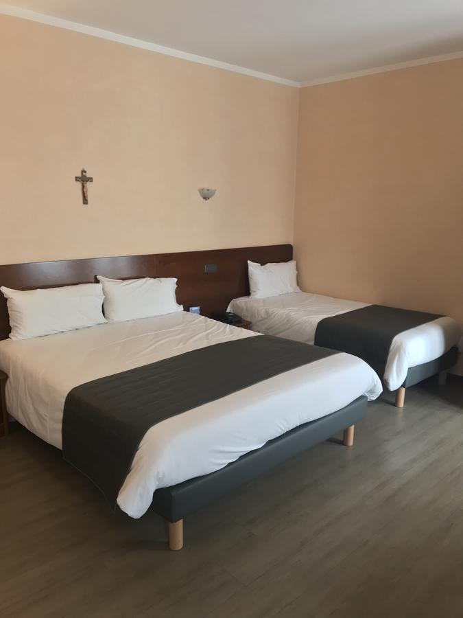 Hotel Vesuvio Lourdes Esterno foto