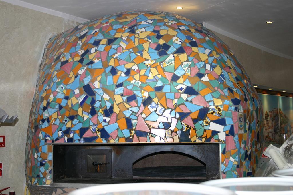 Hotel Vesuvio Lourdes Esterno foto