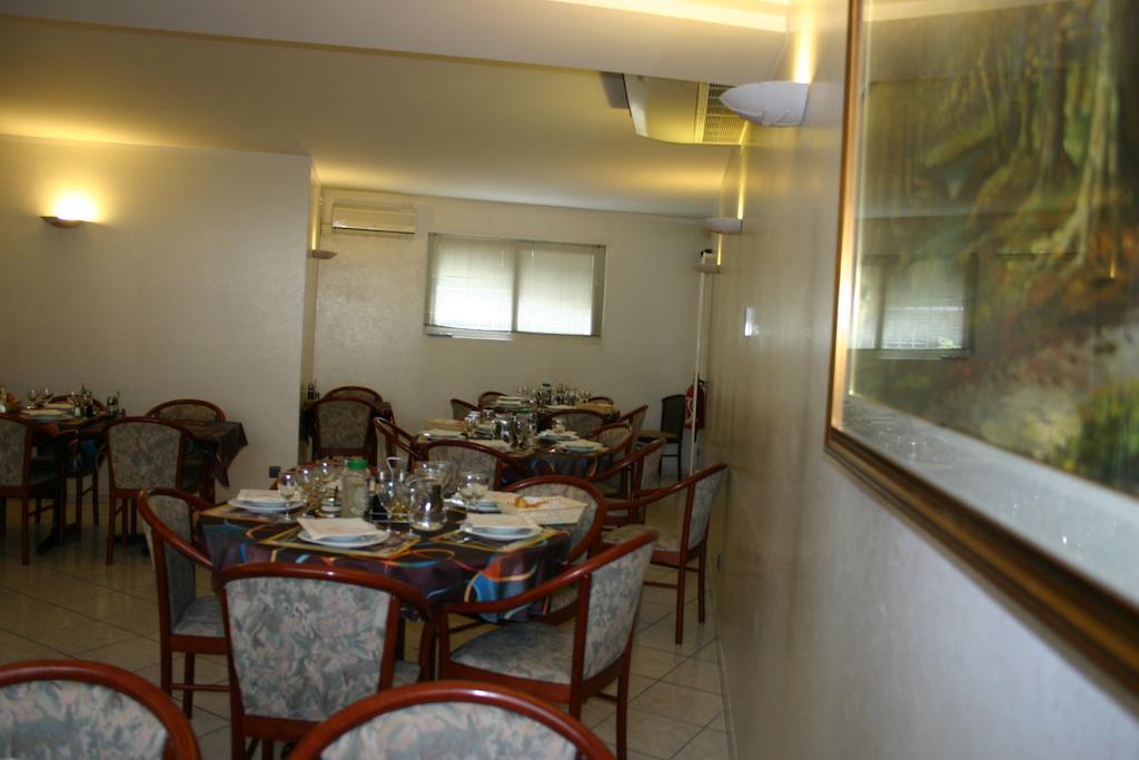 Hotel Vesuvio Lourdes Esterno foto