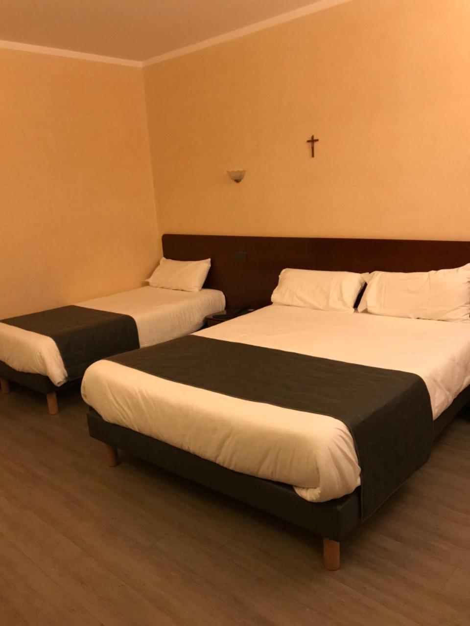 Hotel Vesuvio Lourdes Esterno foto